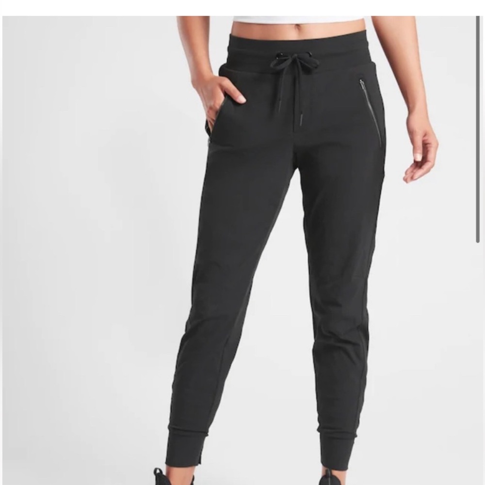 Athleta Trekkie North Jogger - Black